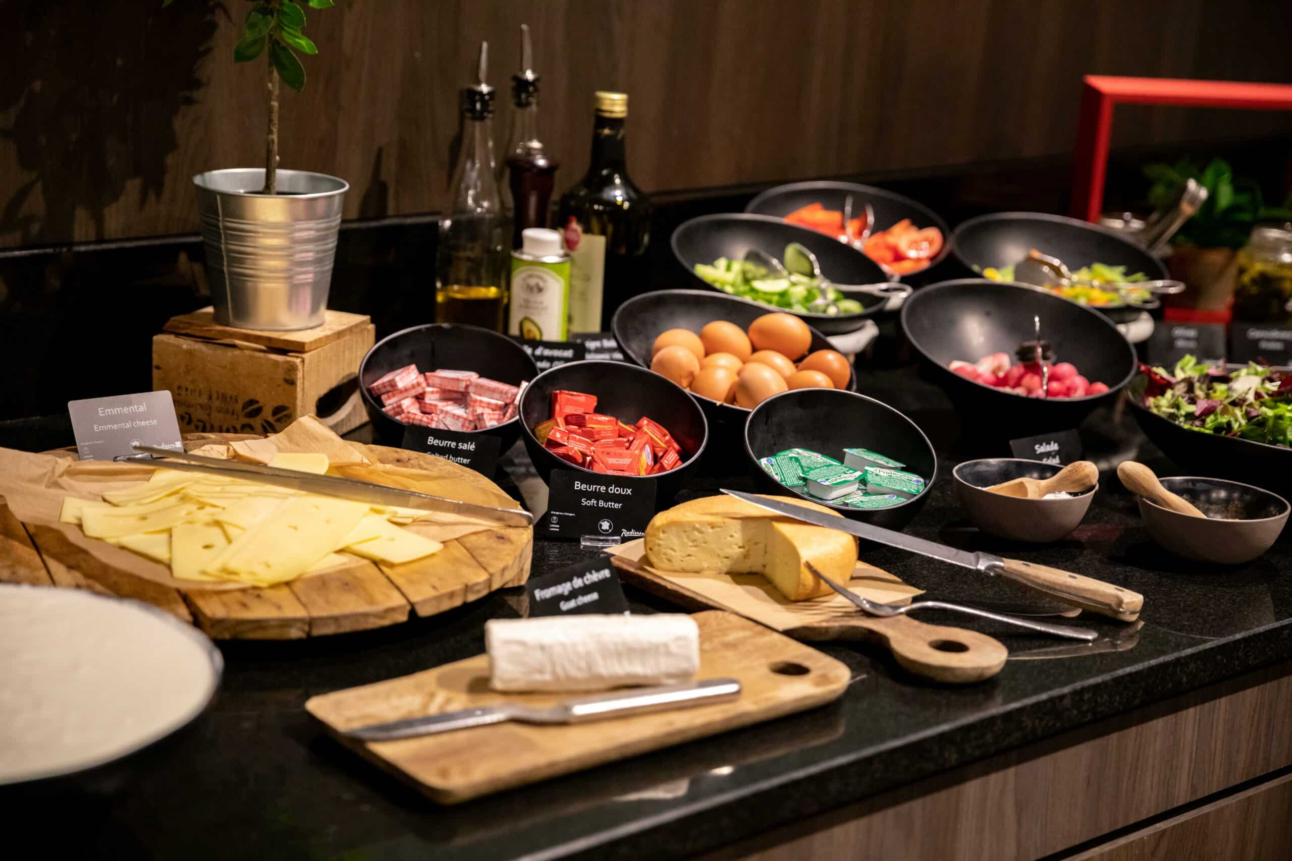 buffet-etiquettes-presentation-edikio-guest